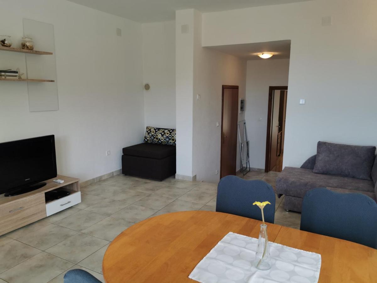 Apartments Golub Cesarica Zewnętrze zdjęcie