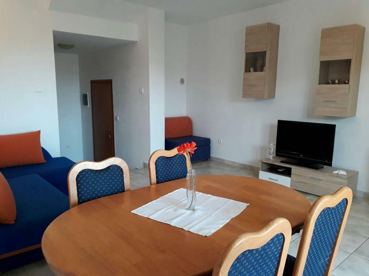 Apartments Golub Cesarica Zewnętrze zdjęcie