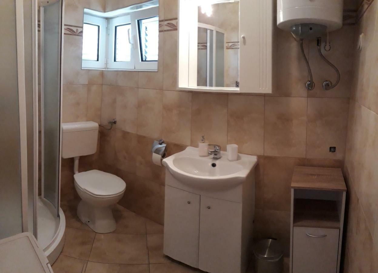 Apartments Golub Cesarica Zewnętrze zdjęcie